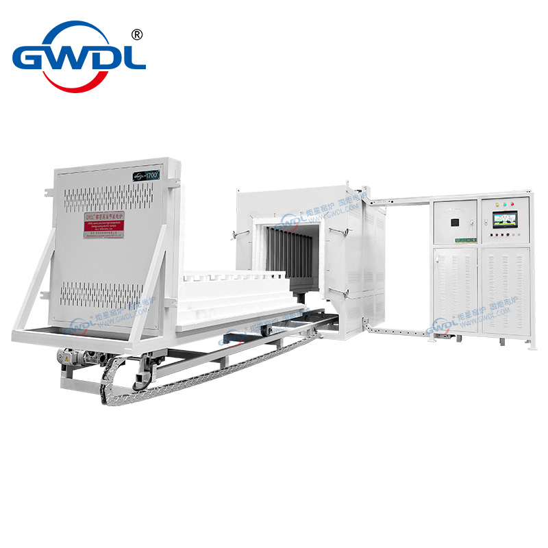 CAR FURNACE AT 1700 DEGREES730